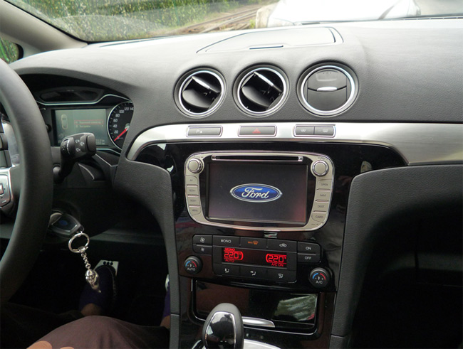 E7522NAVI S-Max