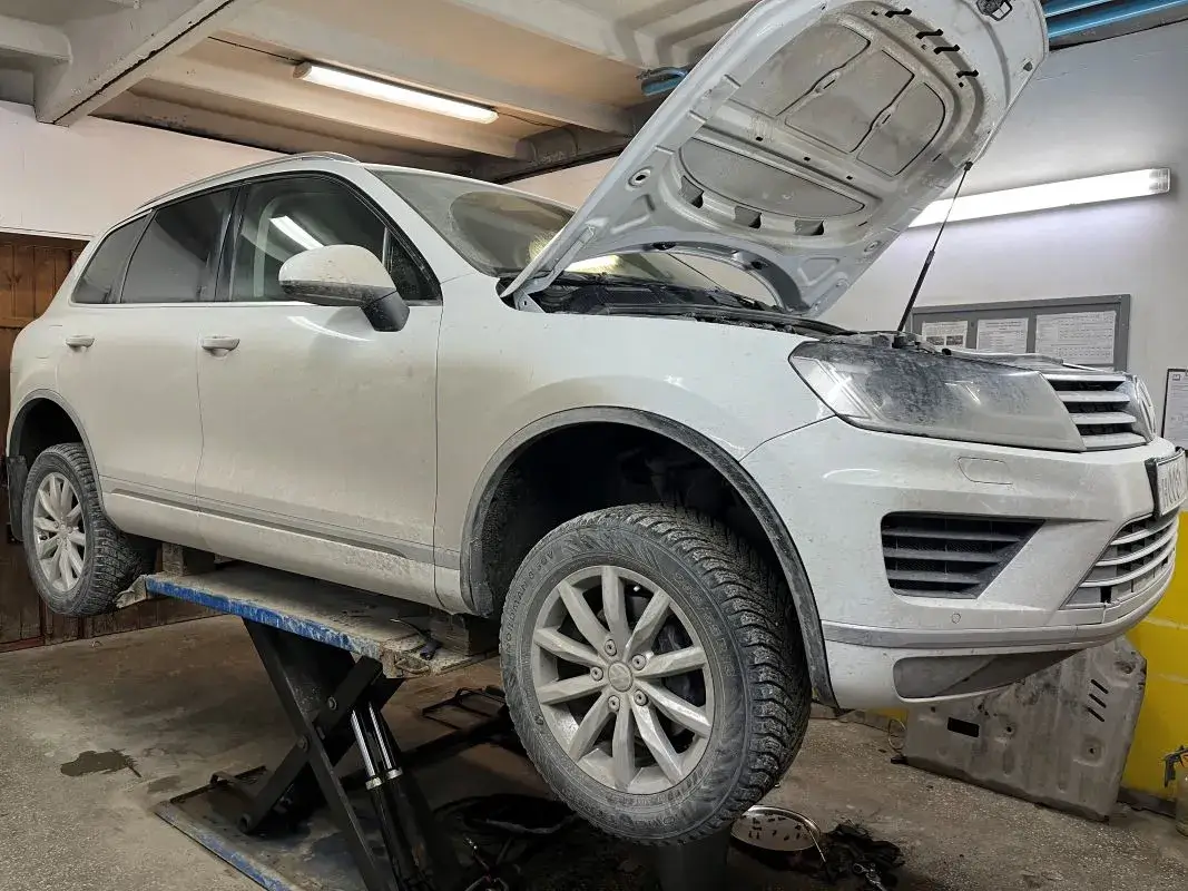Volkswagen Touareg. Кузов 7P. Двигатель EA390. Замена жидкости КПП